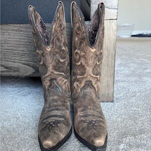 Distressed Brown Western Cowboy Boots